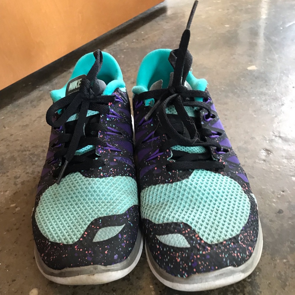 NIKES sold to @rikki_evans - Picture 4 of 8